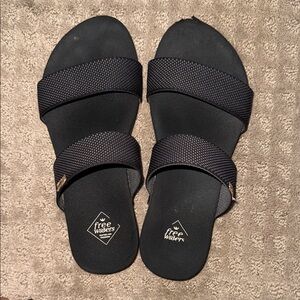 Freewaters Women's Black Sandals